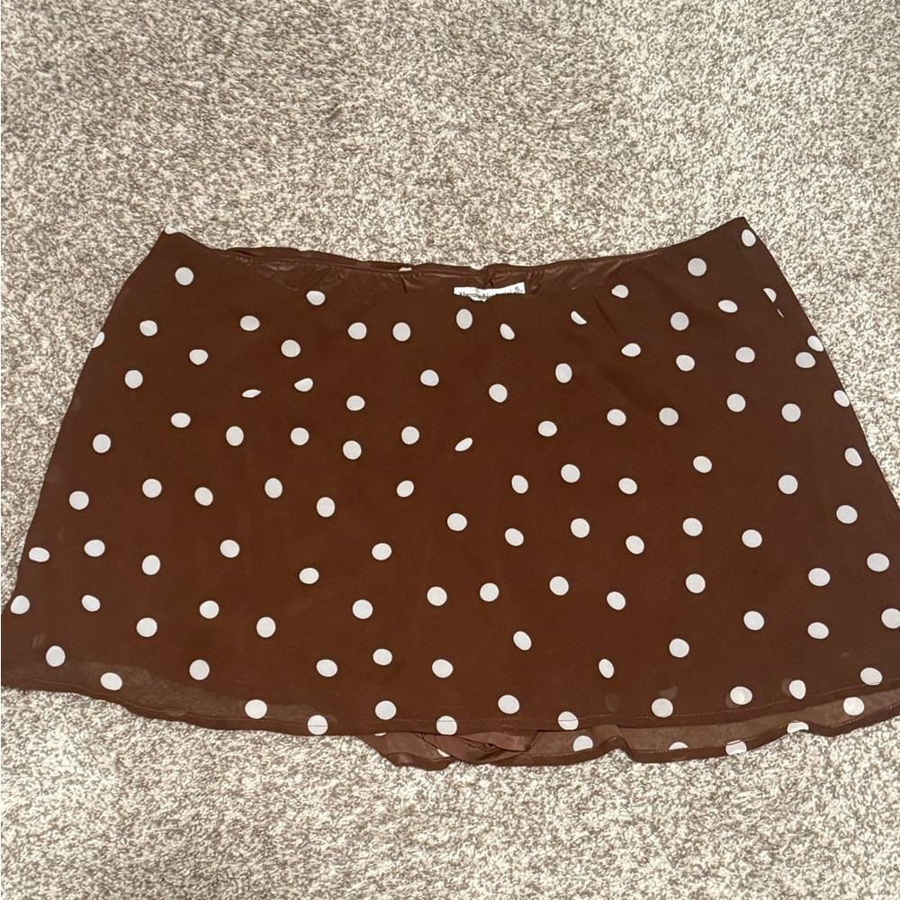 Abercrombie & Fitch Chocolate Polka Dot Mini Skort